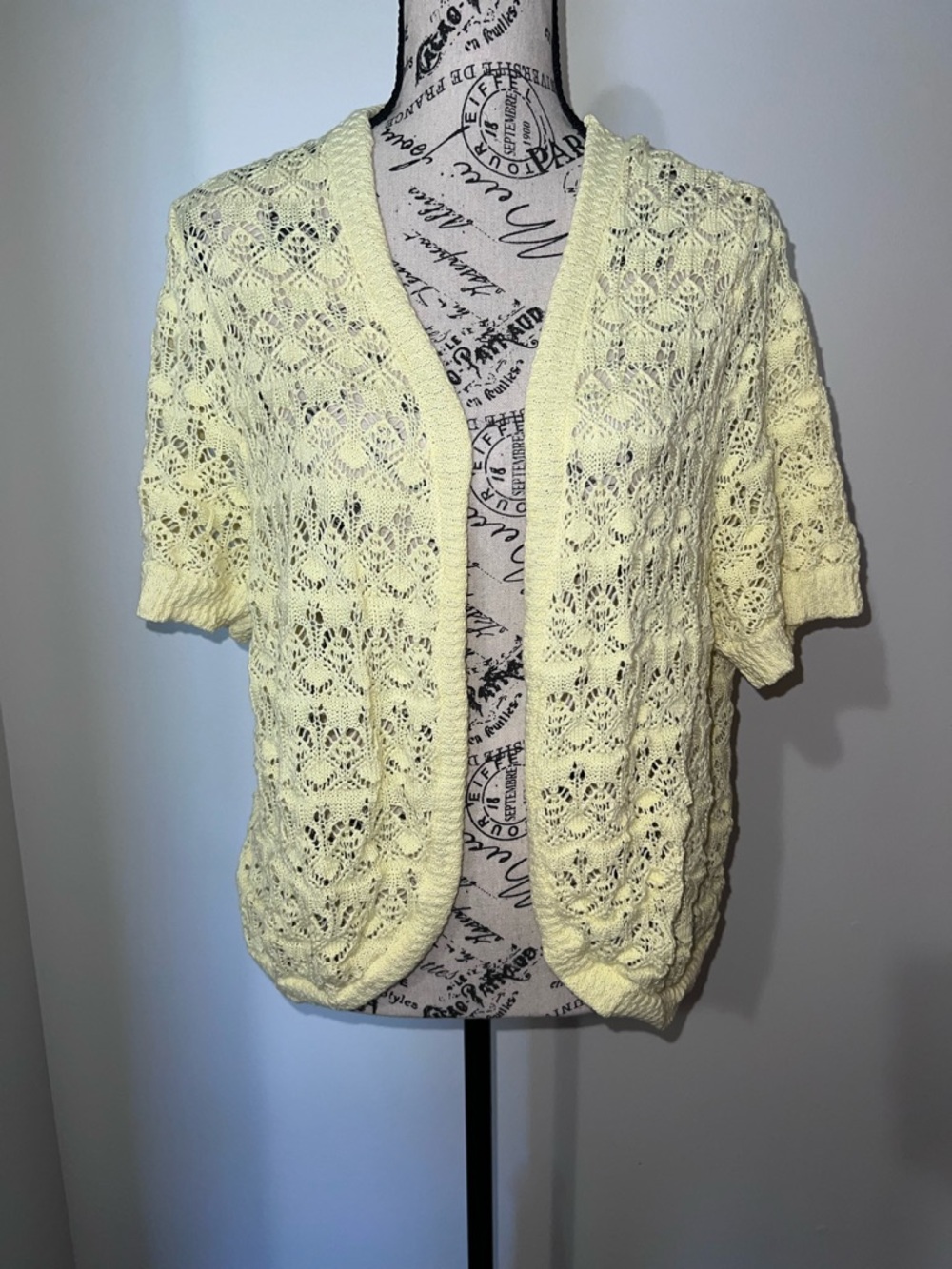 Alfred Dunner Pale Yellow Lace Pointelle Knit Cardigan Open Front Size Large
